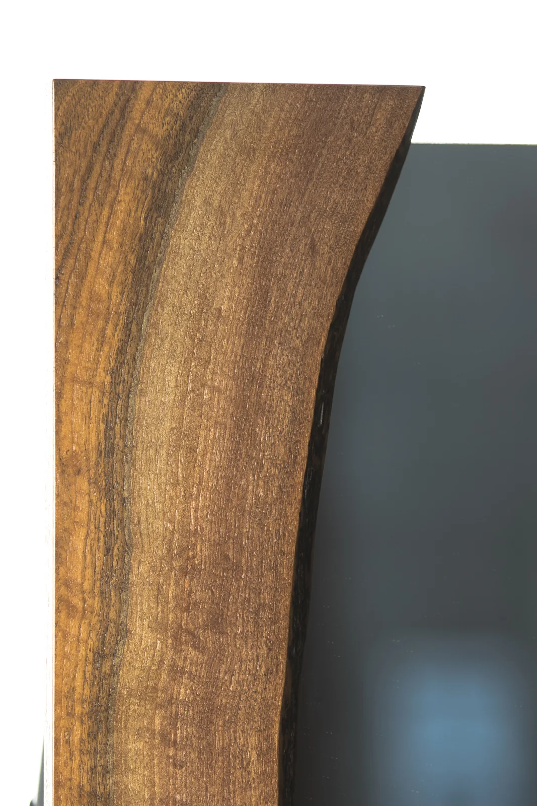 WalnutMirror_00002.jpg