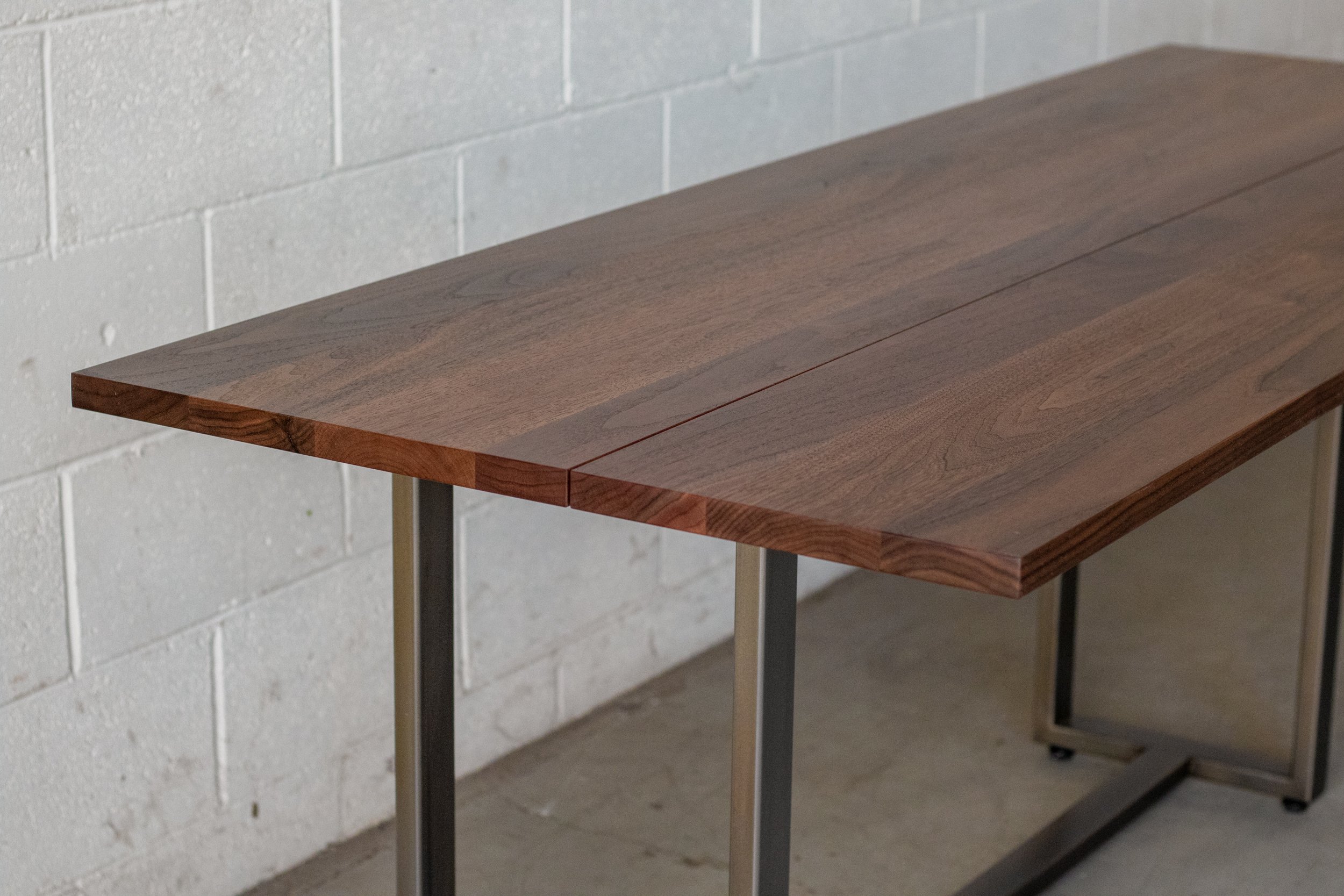 FallenLeaf_Table_Showroom_06.jpg