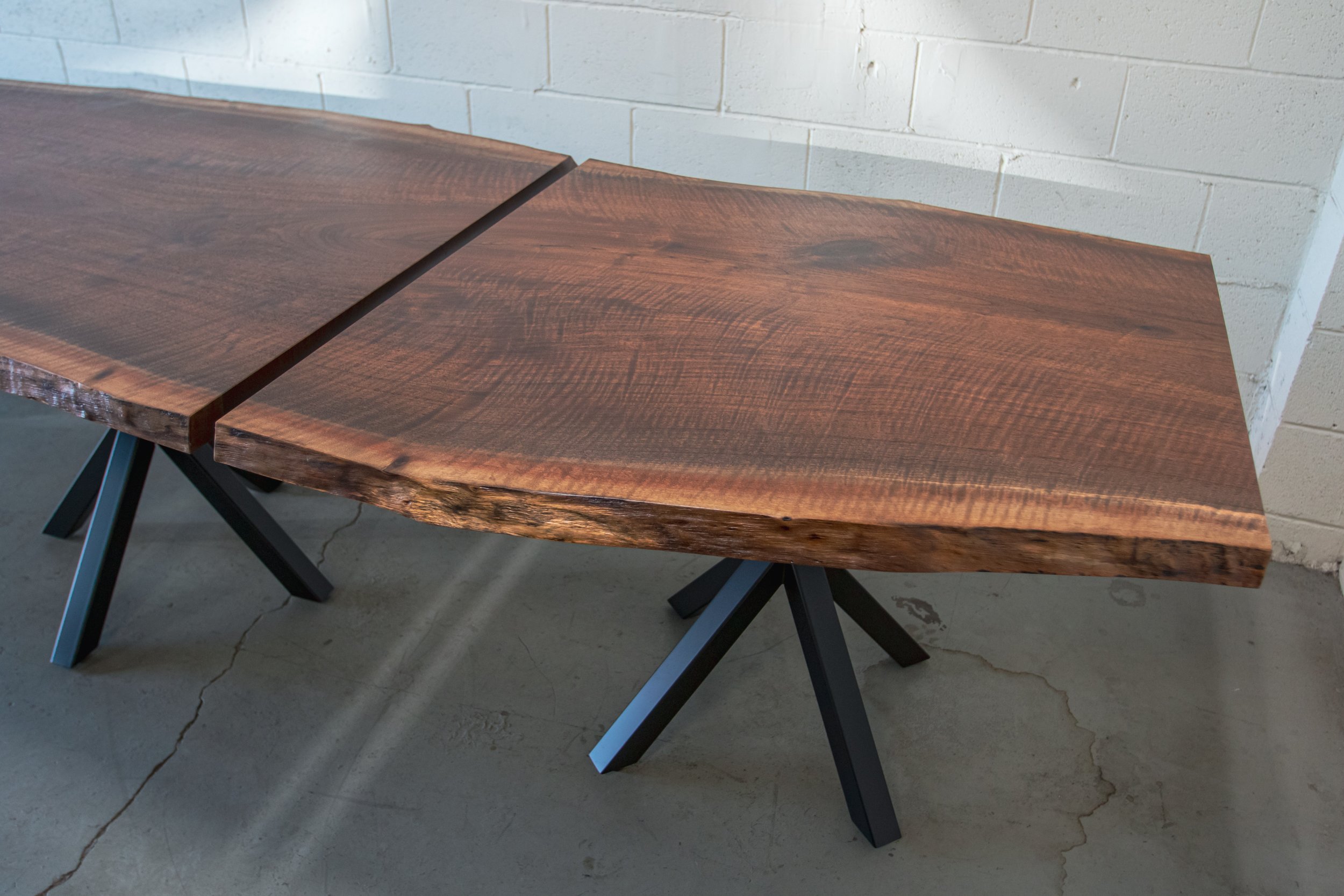 Hynek_TripleSlab_Showroom_24.jpg