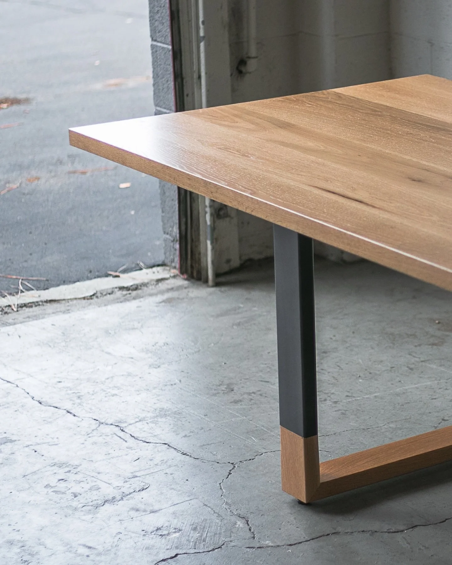 Some images we finally captured of our first Blend Table using white oak. Built in 2021 for a local family&rsquo;s vacation home, which they both use and rent out. Over the years, it&rsquo;s hosted hundreds of gatherings and accumulated plenty of mar