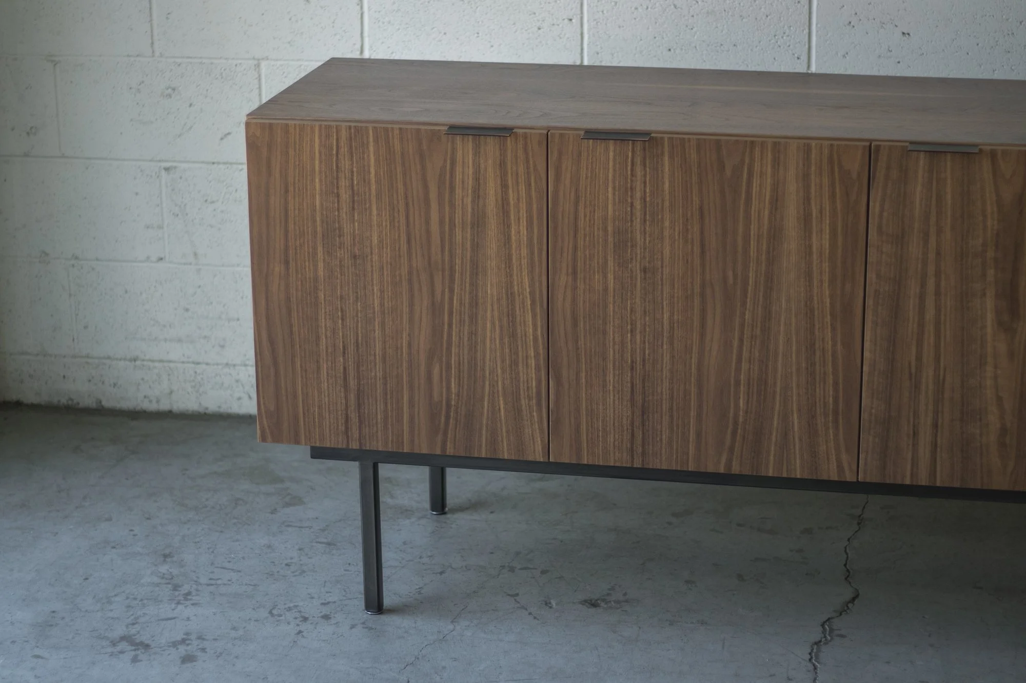 LotusSideboard Tall 08.jpg