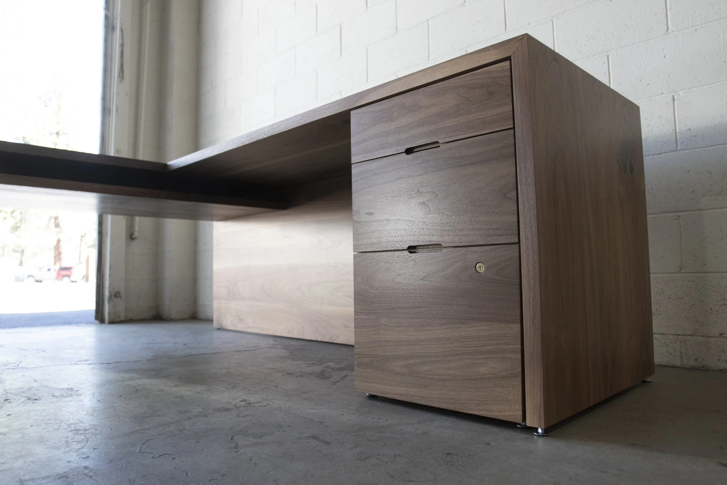 TahoeMod WalnutCabinet01.jpg