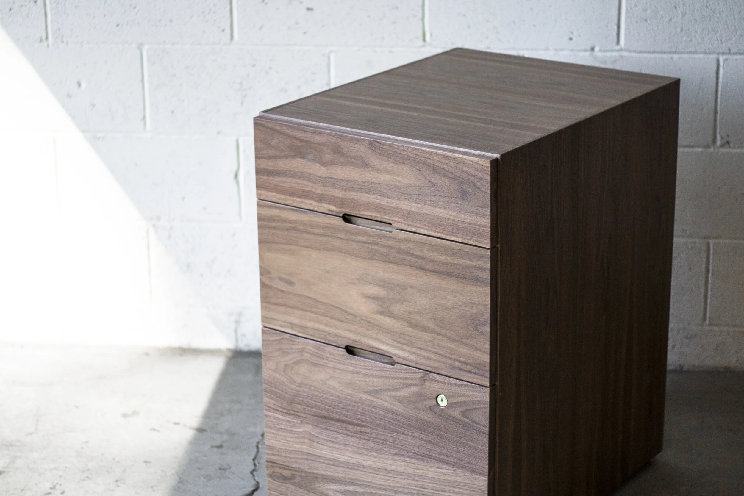 TahoeMod WalnutCabinet13.jpg