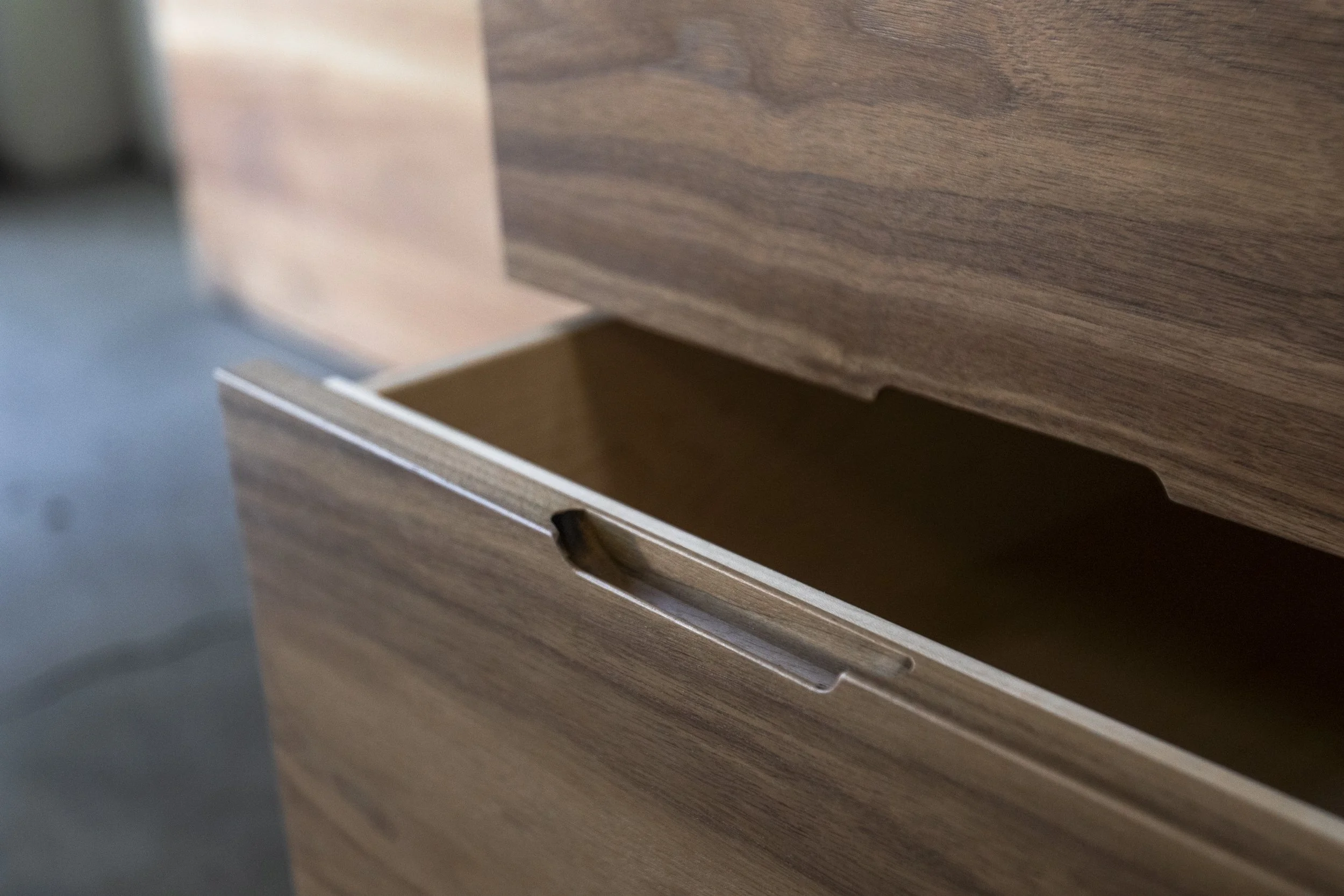 TahoeModern L Desk06.jpg