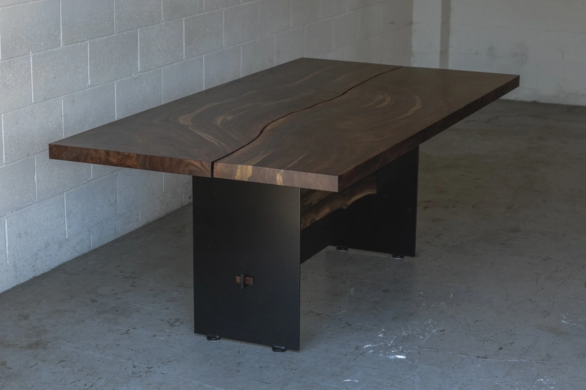 GreenRock RGA NookTable ReverseMatch 03.jpg