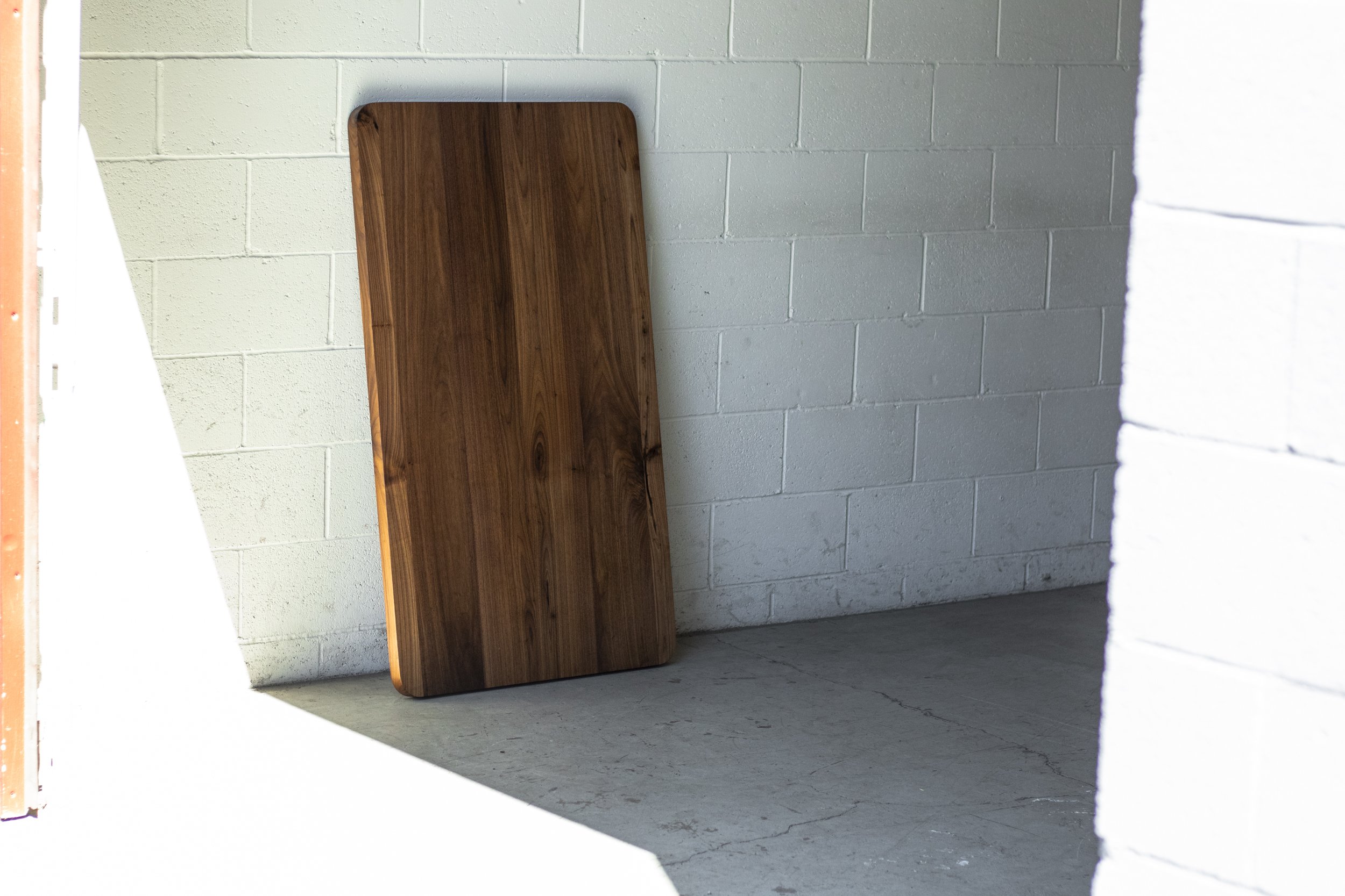 RadiusCornerTableBench07.jpg