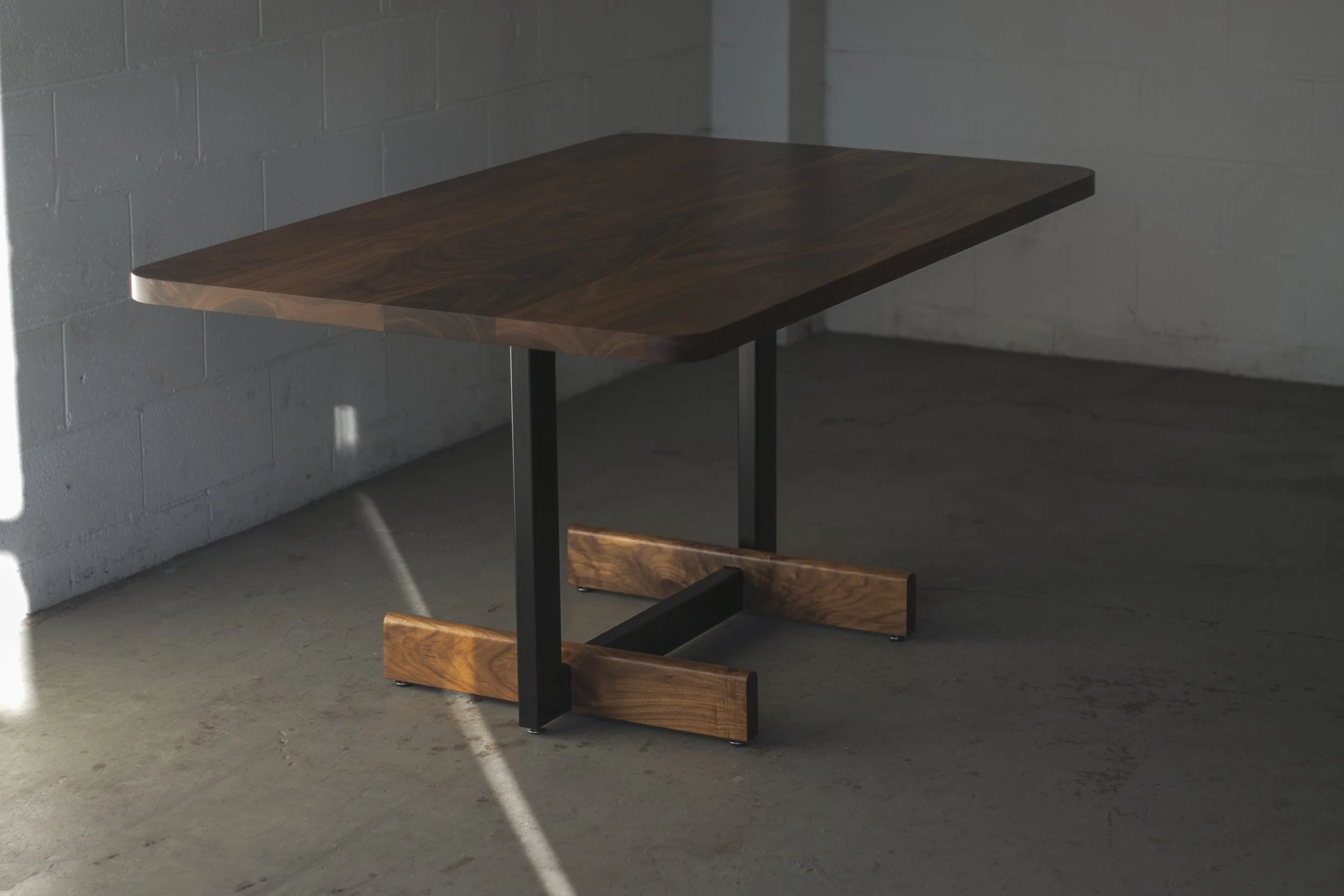 Schrock Kitchen Table HM 03.jpg