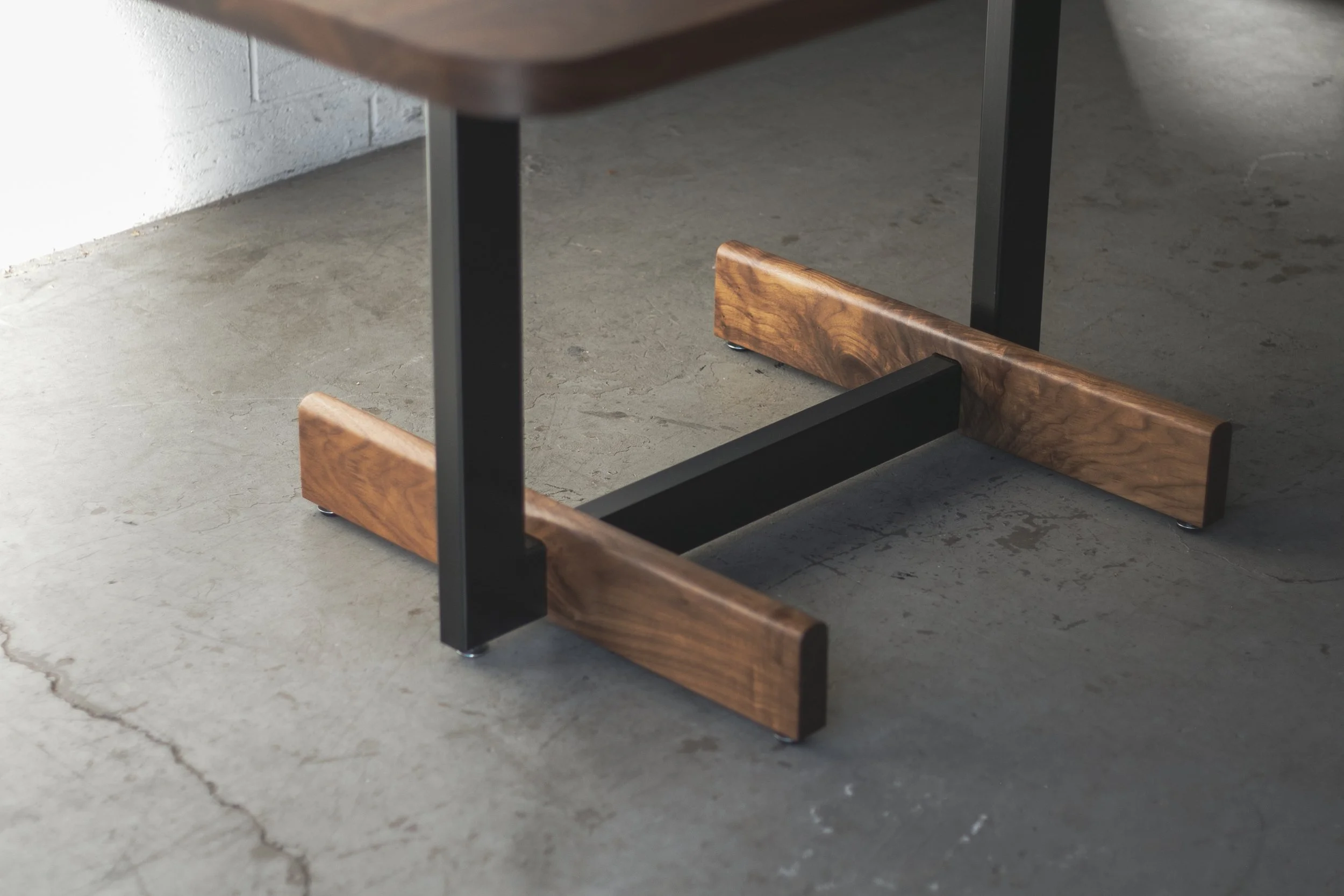 Schrock Kitchen Table HM 05.jpg