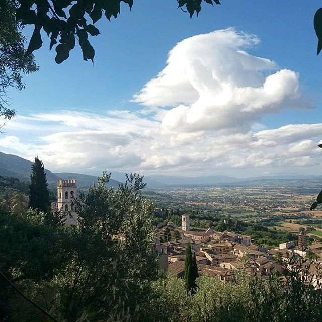 dramatic #cloud formations on my morning #walk #summertime