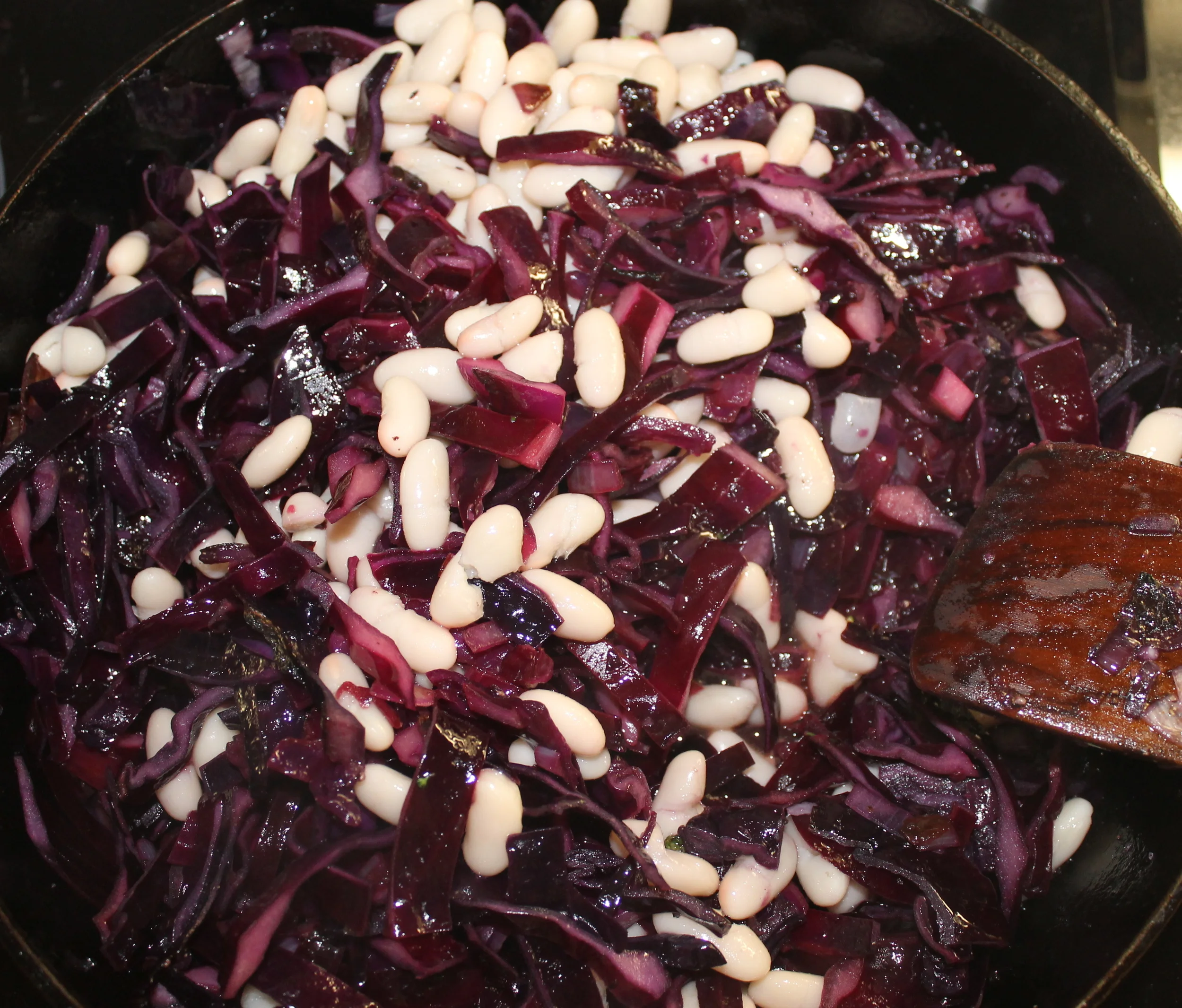Sweet & Tangy Red Cabbage Sauté