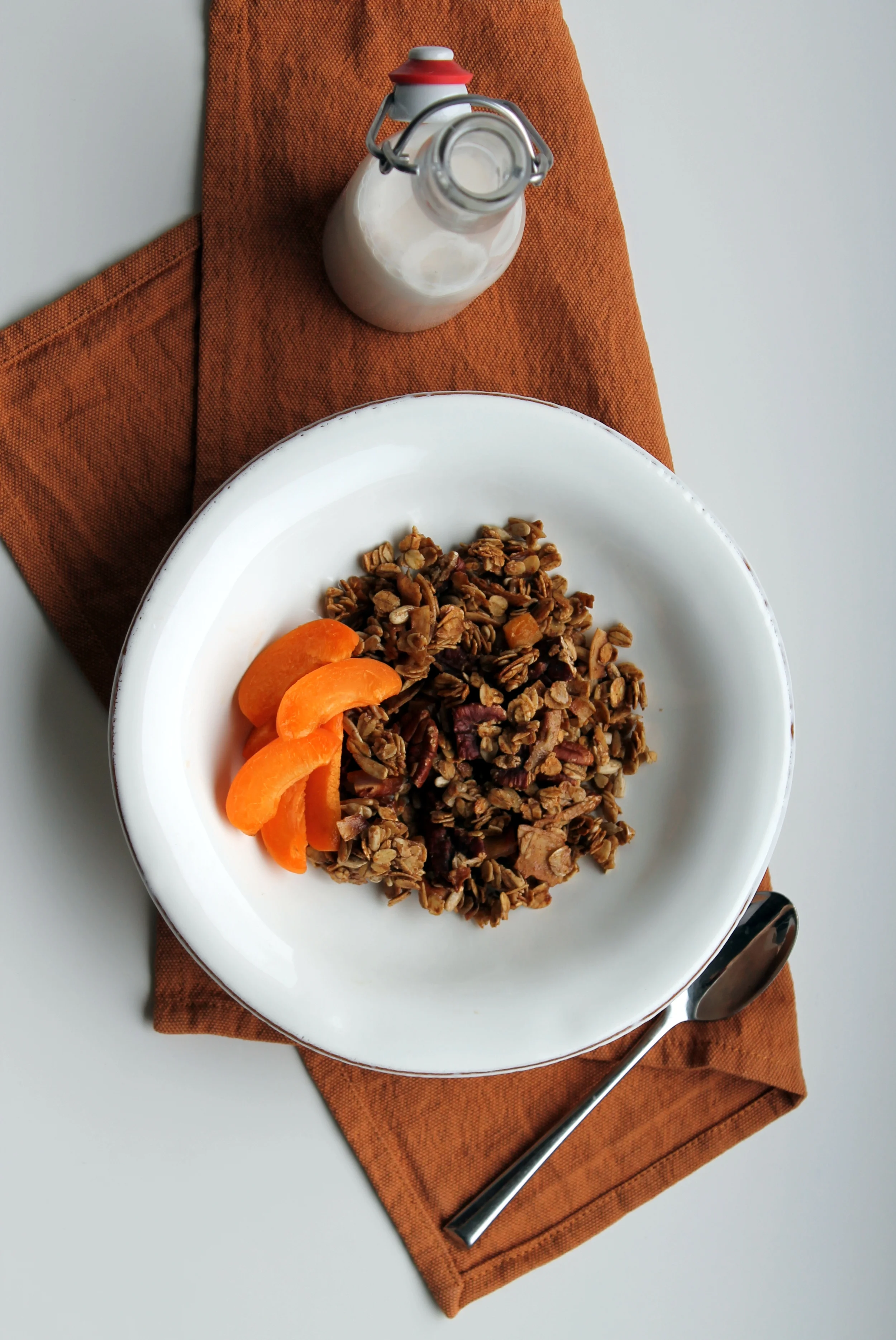 Cinnamon Pecan Granola