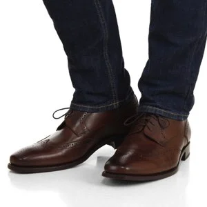 shoes-to-wear-with-jeans-featured-image.001.jpg