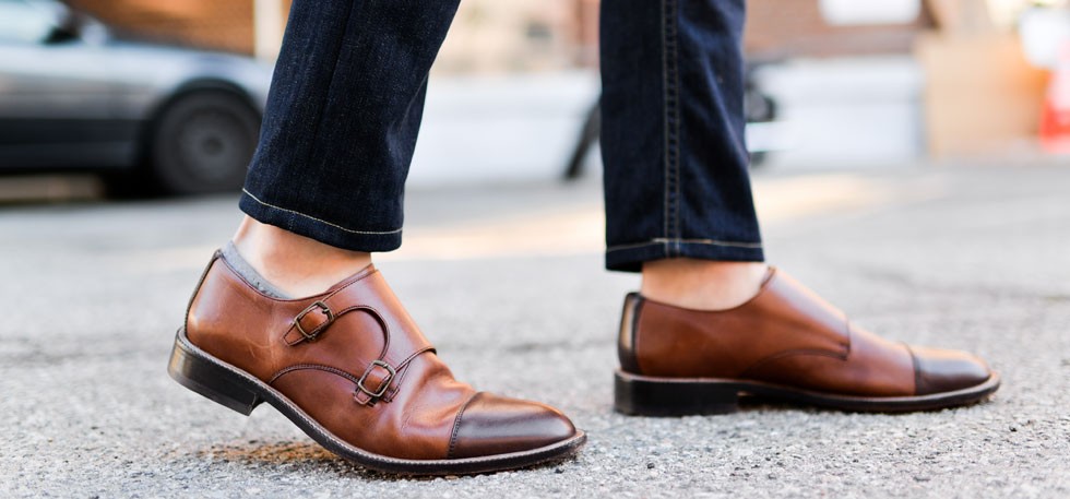 how to uncrease dress shoes