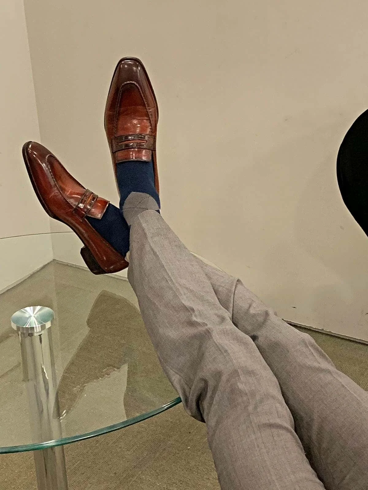 UNO, Cognac with grey tailored pants