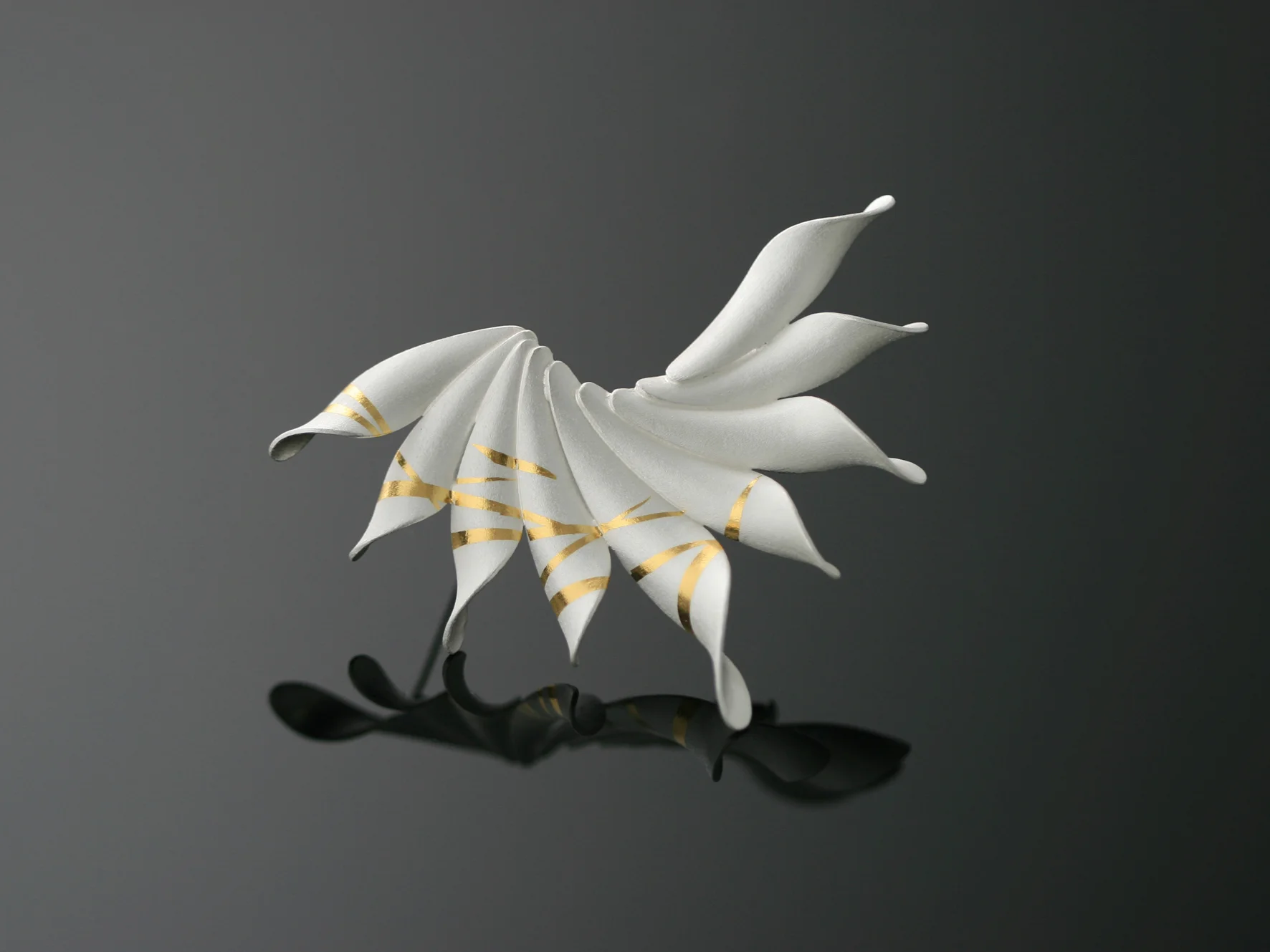 Snow Flower with Golden Stripes
