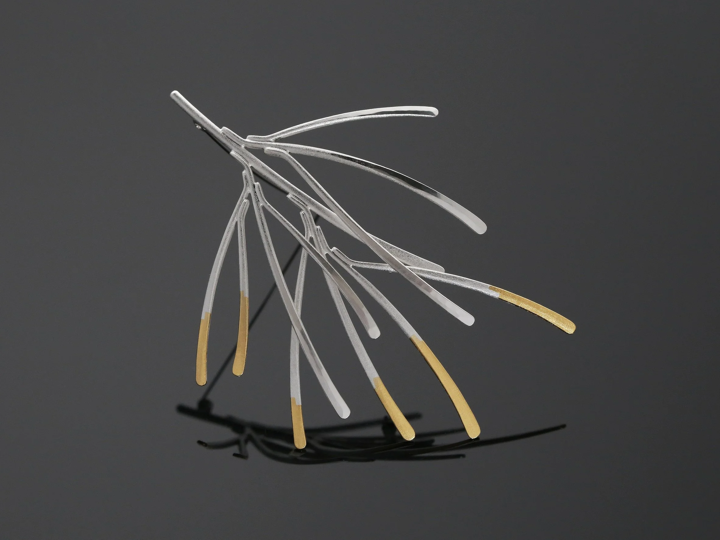 SUNBEAMS brooch no.6