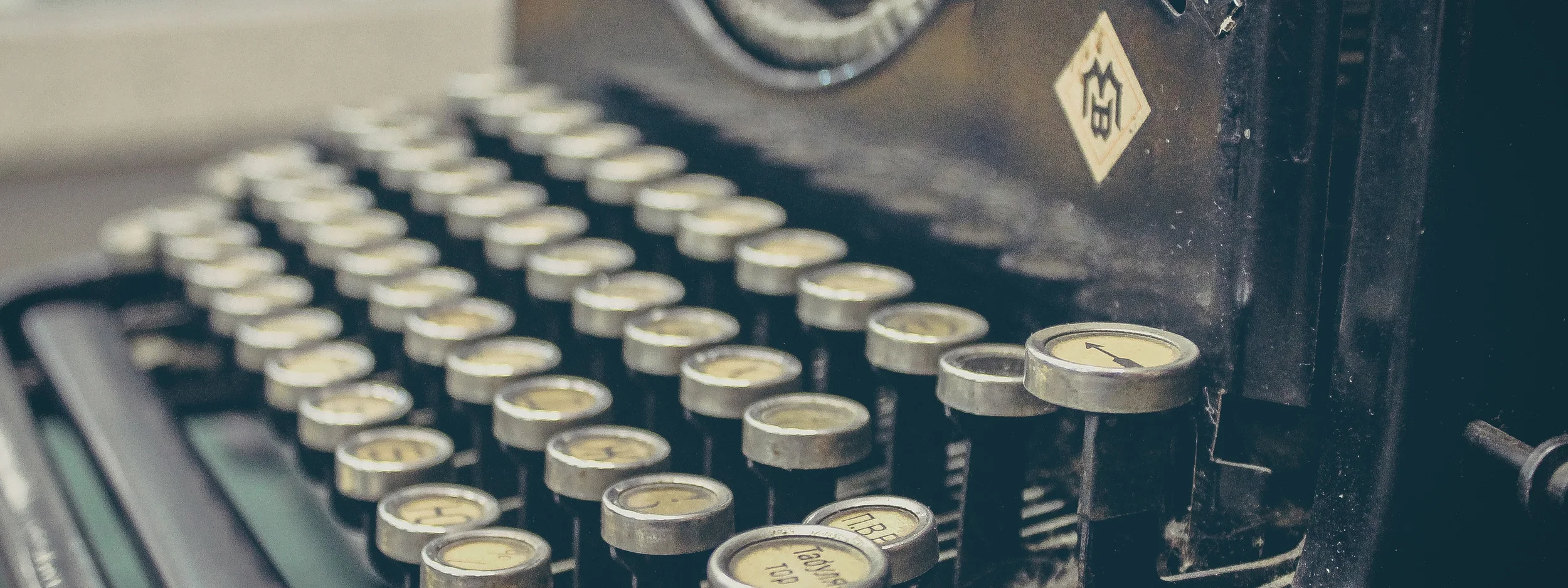 typewriter-close.jpg