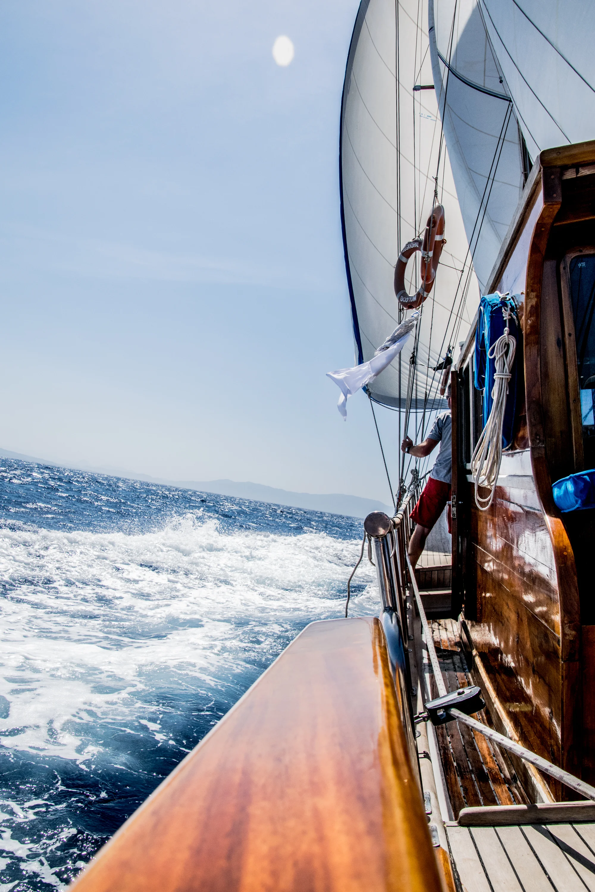 Sailing_by_Joyce_Goverde-10.jpg