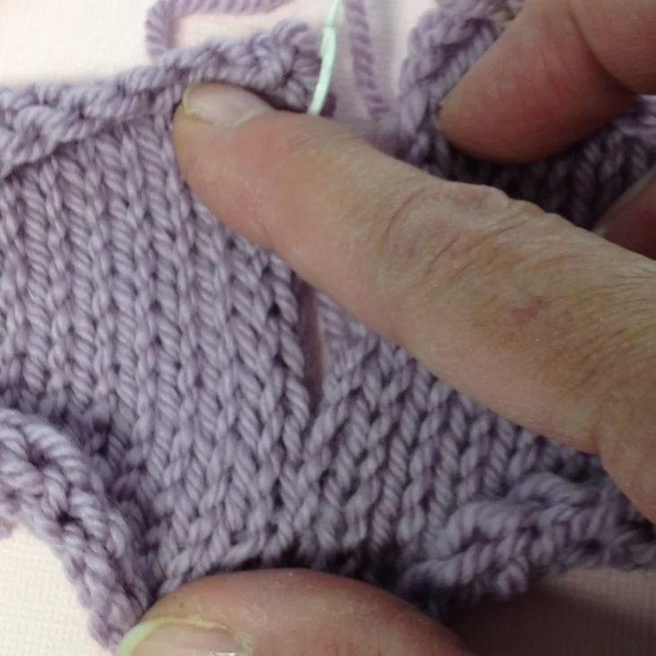 Knitting Howto Join Seams with Mattress Stitch — Blog.NobleKnits