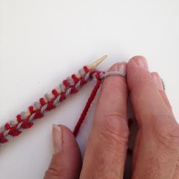 Final result - braided edge in alternating colors.