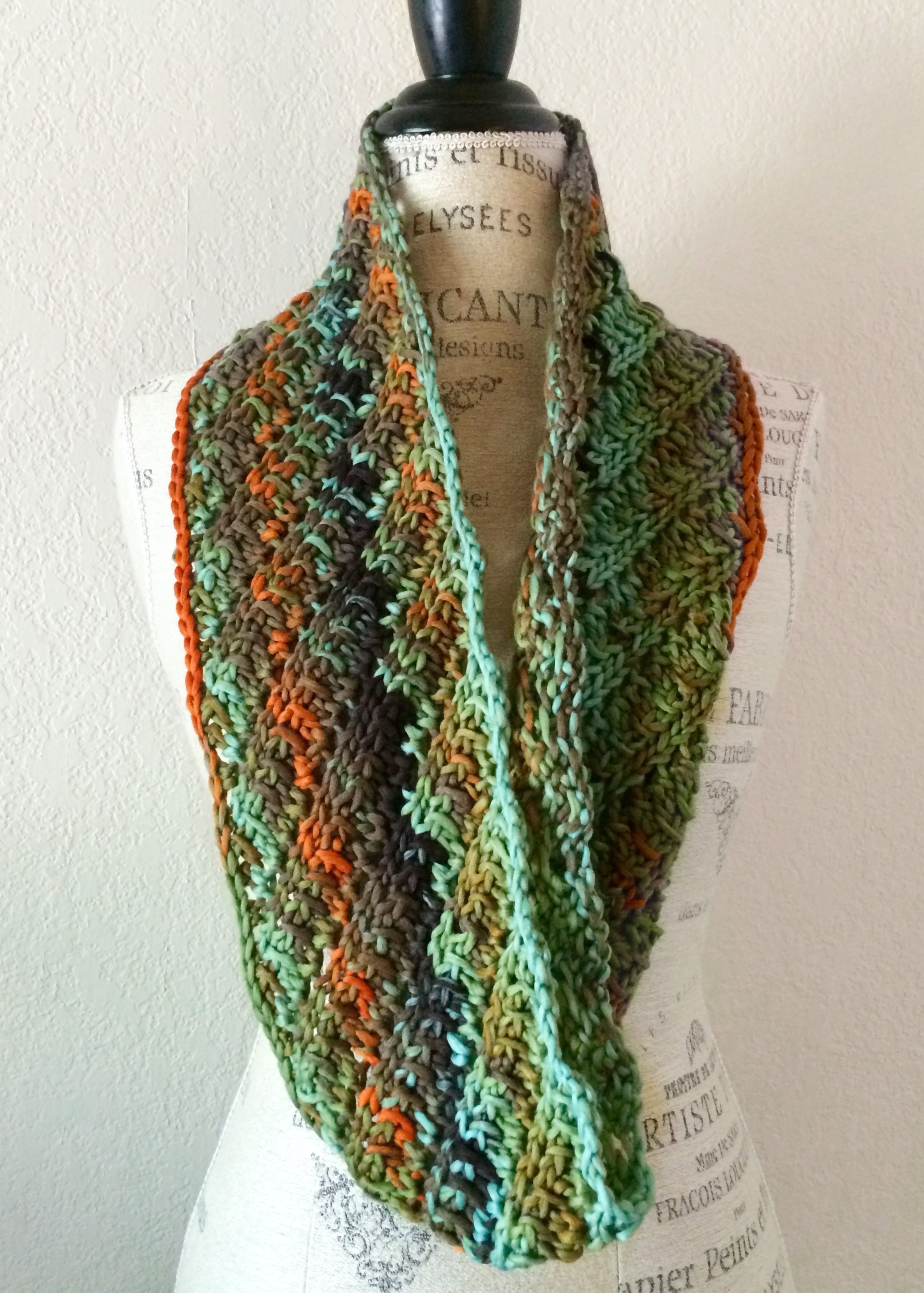 Easy! Pur Cowl Free Knitting Pattern
