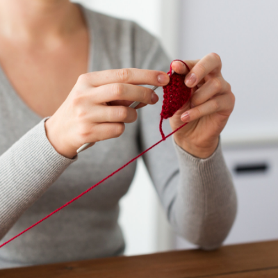 Which is easier to learn knitting or crocheting?