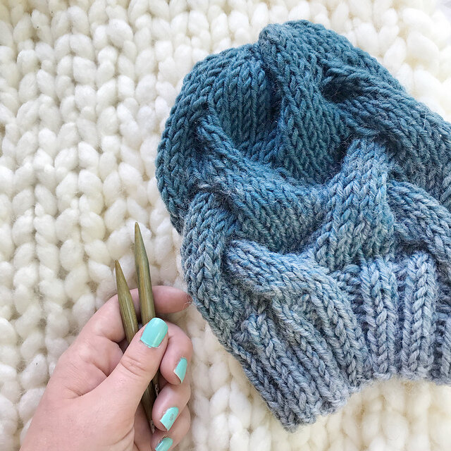 Free Cable Knit Hat Pattern - Leelee Knits