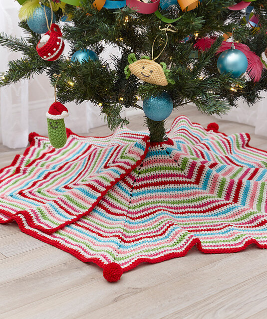 Buttons & Bobbles Tree Skirt Pattern - MJ's off the Hook Designs
