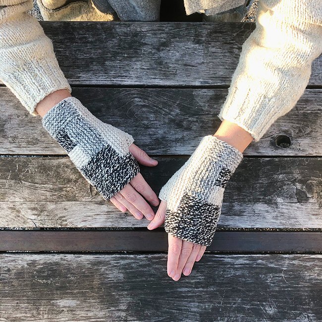 27 Free Fingerless Gloves Knitting Patterns - Sarah Maker