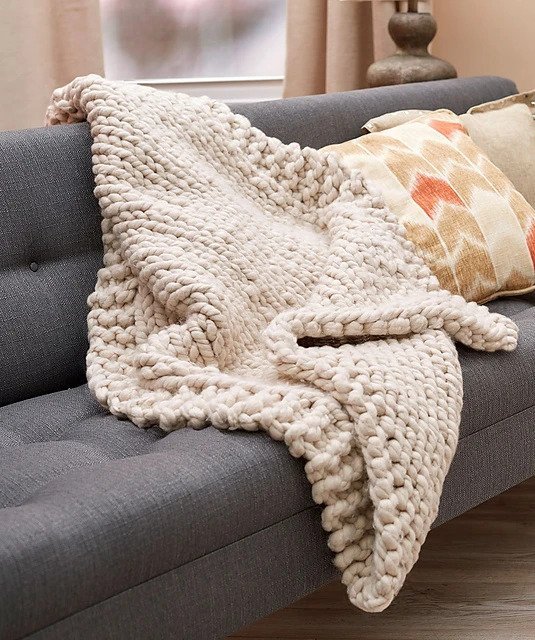 Giant knitting needles = awesome blankets!  Giant knitting, Chunky  knitting, How to purl knit