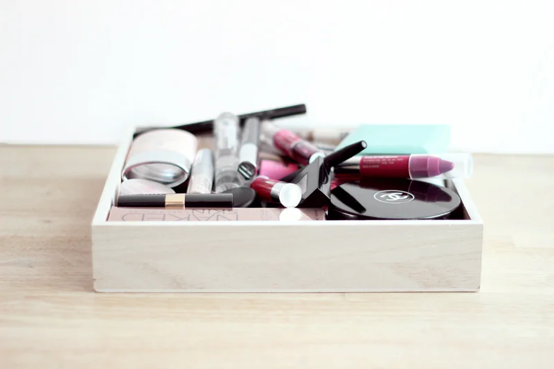Storing Make up 101