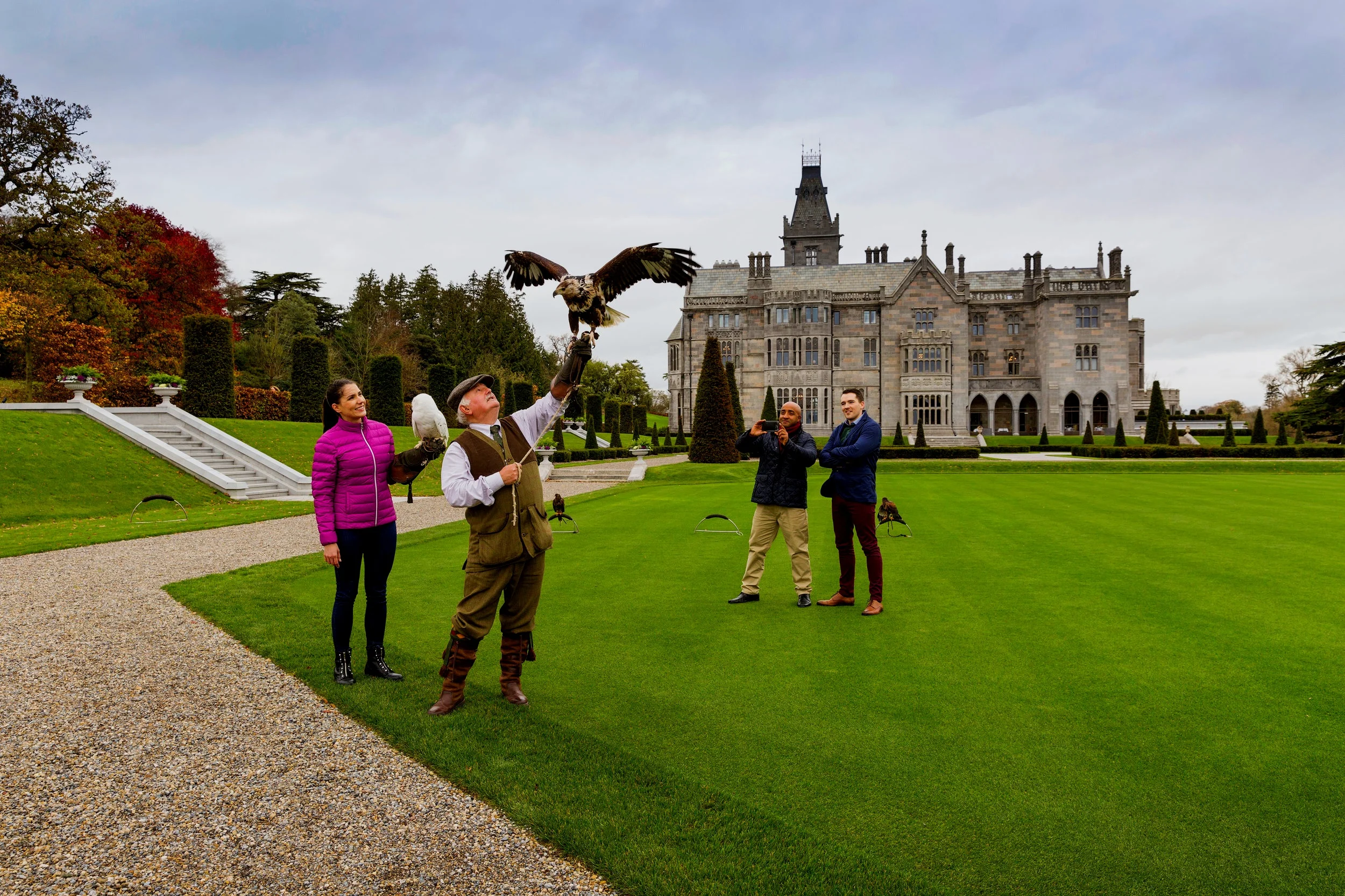 Taking+a+photo+of+Falconry+in+front+of+Adare+Manor+Limerick+With+Secret+Ireland+Escapes.jpg