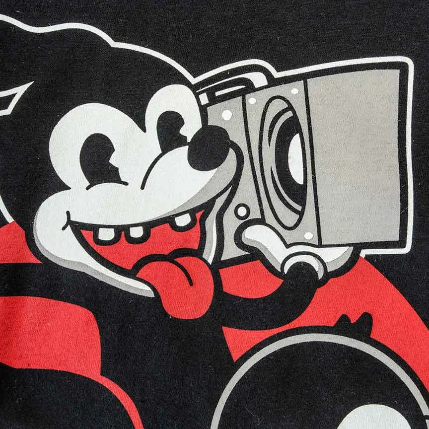 Here is an example of the same discharge inks printing SOLID on a 100%cotton shirt.