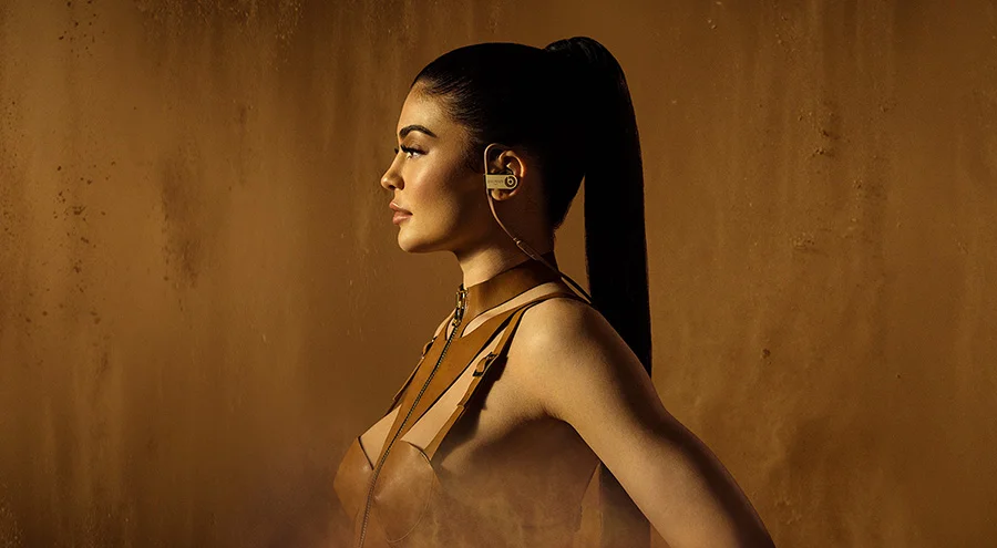 BALMAIN_KYLIEJENNER_PB3W_SAFARI_0230_v5_Kylie.jpg