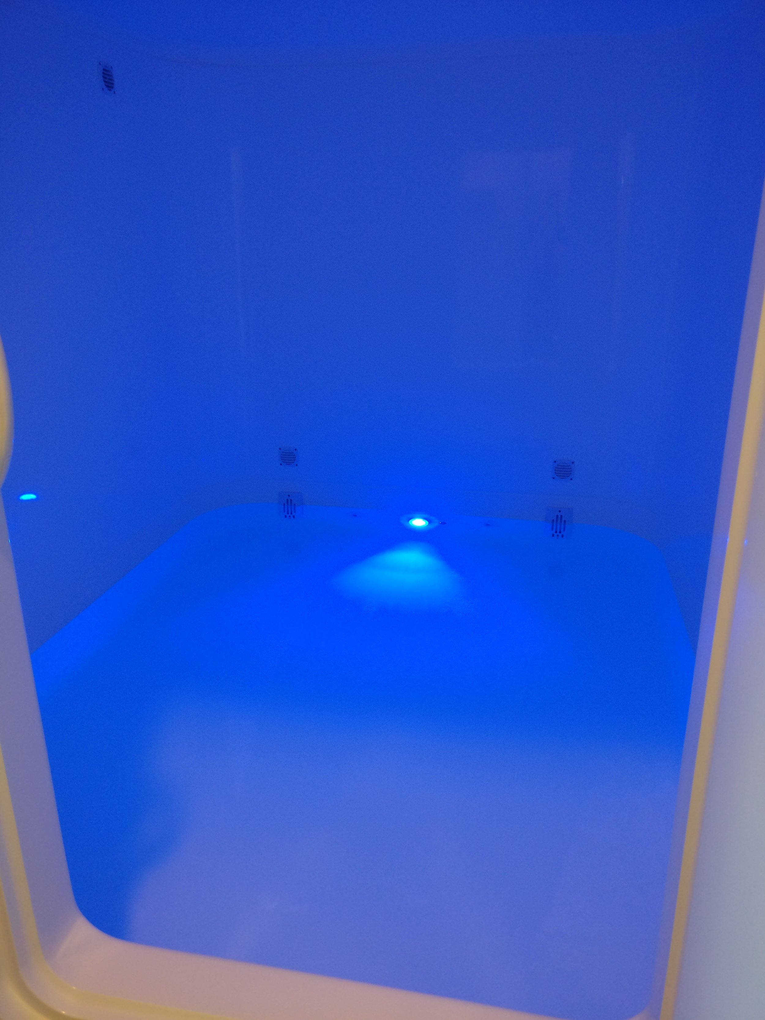 anicca-float-club-float-room.jpg