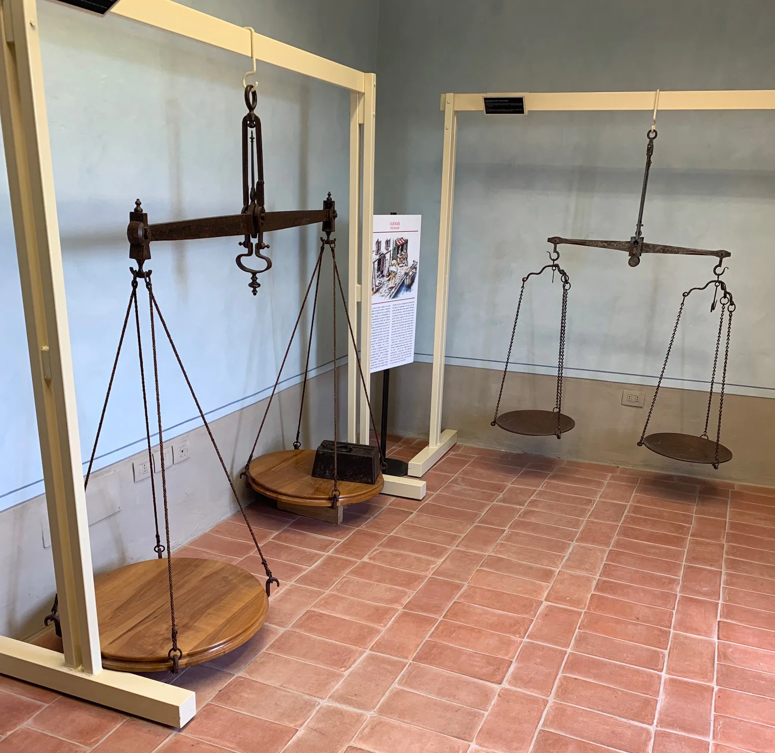 Weights1.jpg