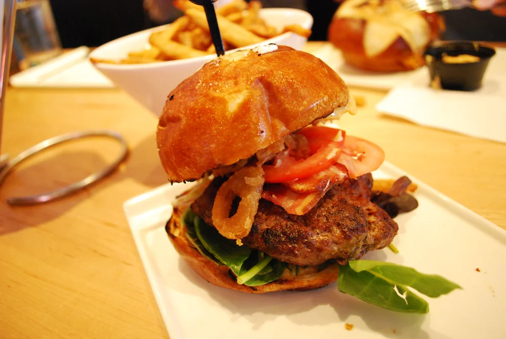 eddie+burger+1.jpg