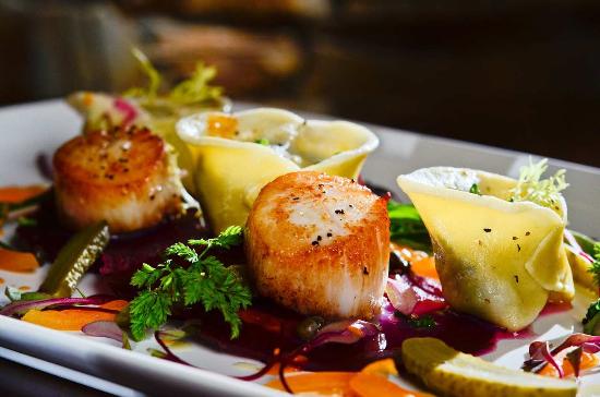 cinnamon+bear+scallop+dish.jpg