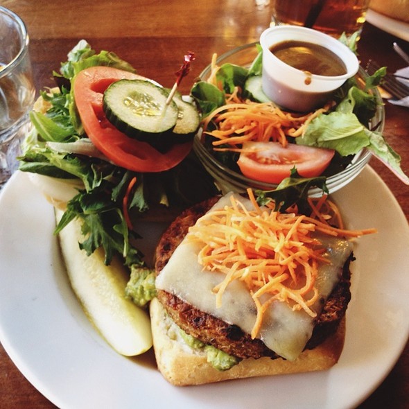 longhorn+veggie+club2.jpg