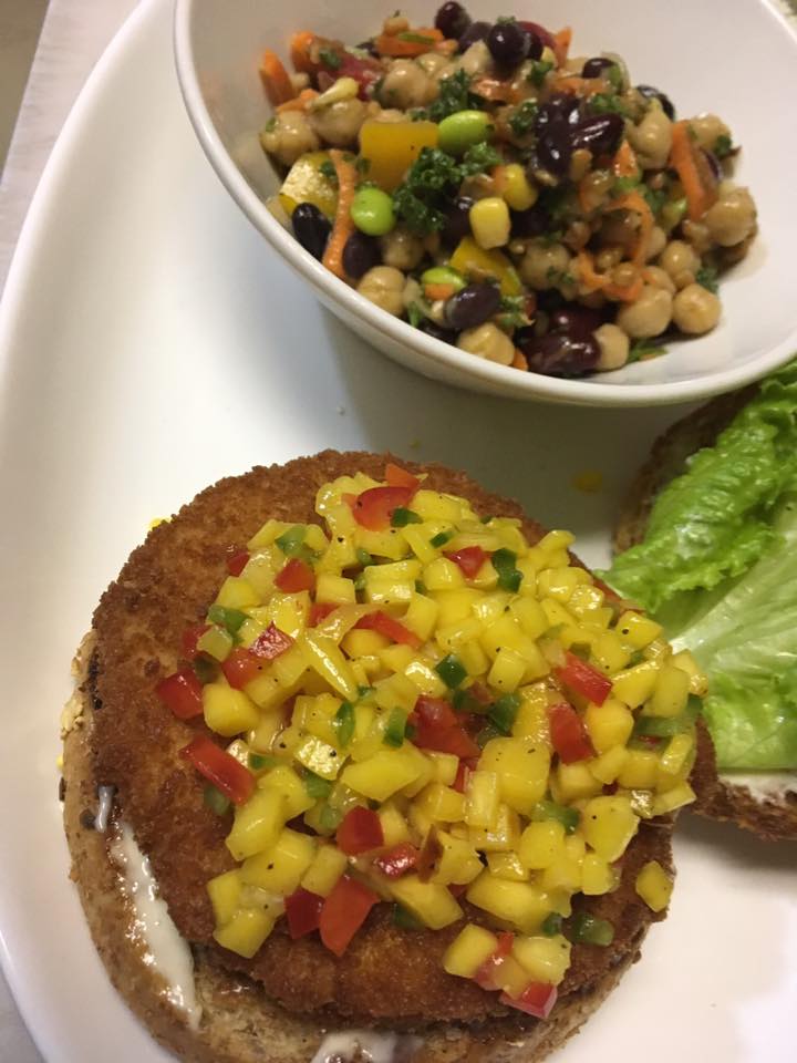 Nakedlunch_burger.jpg