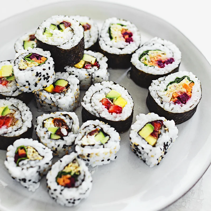 Rollos de sushi vegetales fáciles (3 recetas en 1) – Chefon Chefs Rollos de sushi vegetales fáciles (3 recetas en 1) – Chefon Chefs