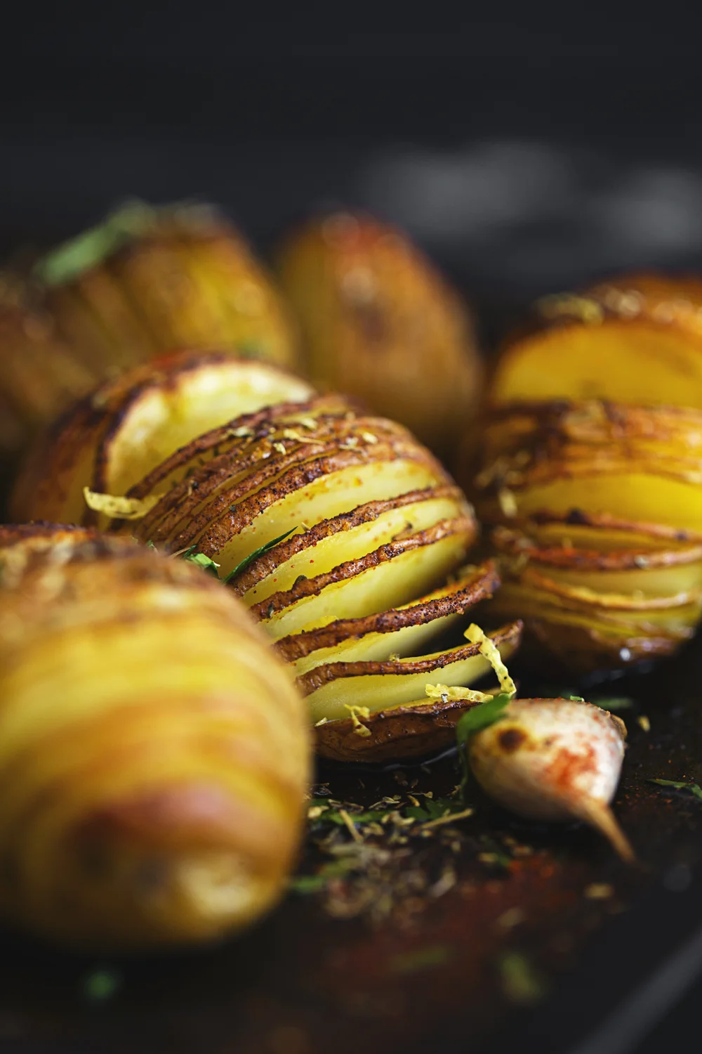 Iogurte Vegan de Caju & Manga, perfeito para pequenos-almoços saudáveis. Receita 100% vegetal, deliciosa e muito fácil de fazer.