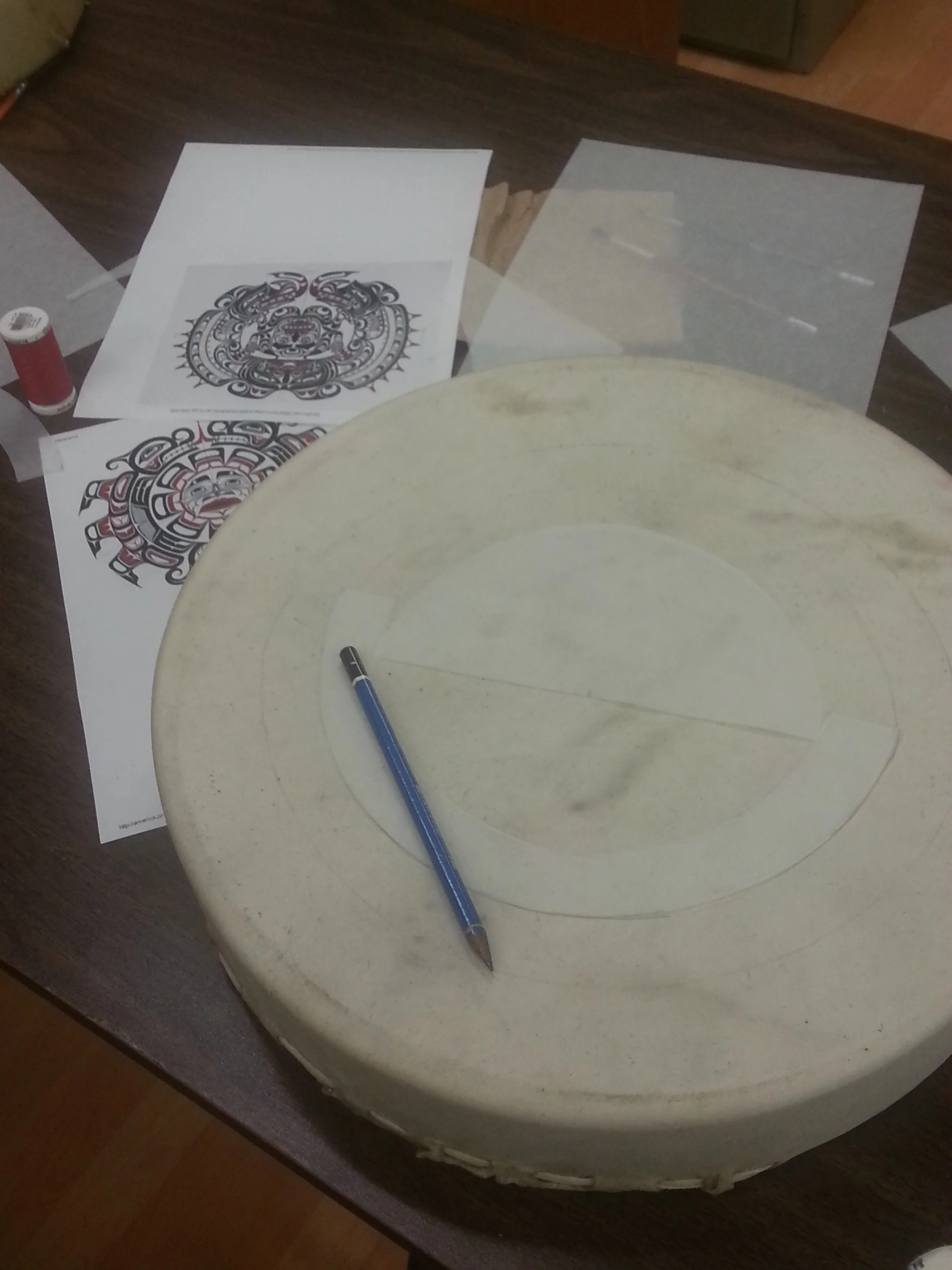 Tried this first, eventually used thread to make a nibbly circle.