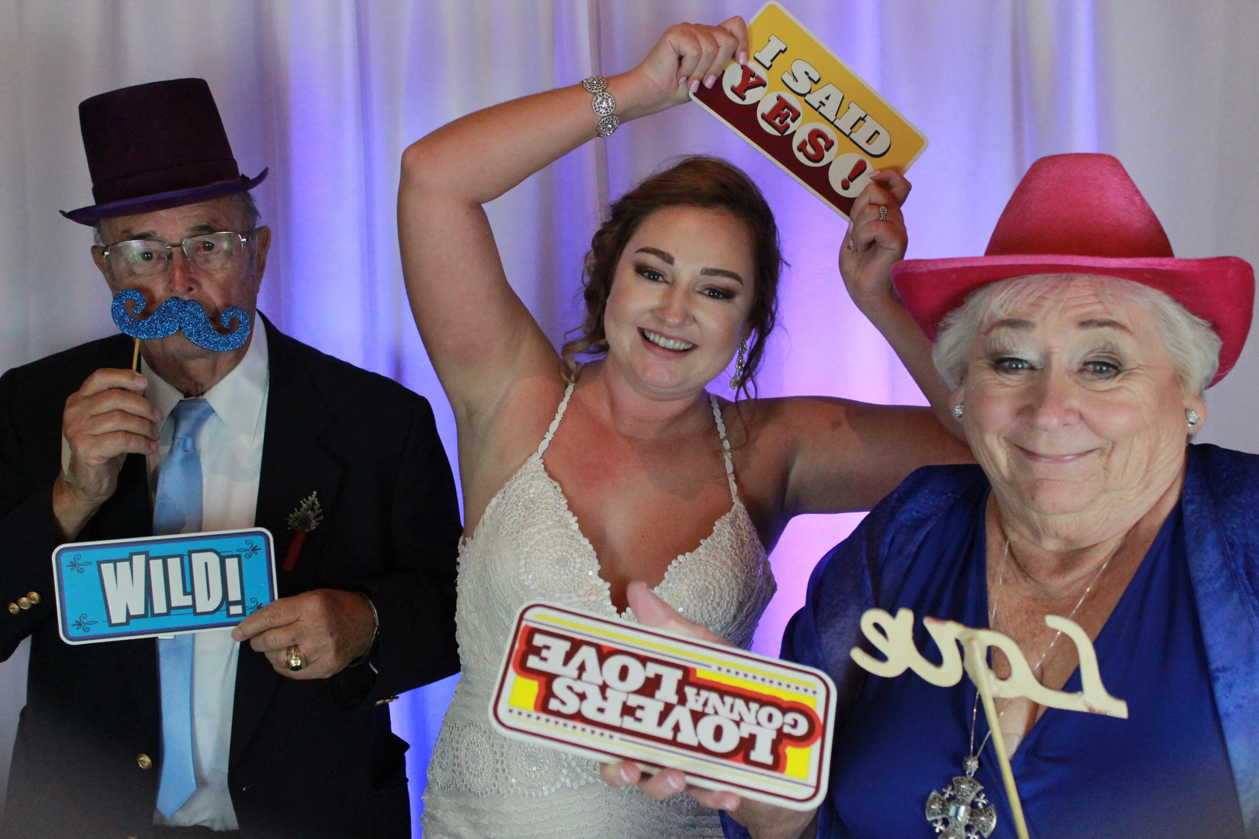 Bella Garden Estates Class Act Photo Booth Matt & Bree (164).jpg