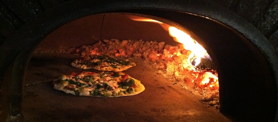 brick-oven-pizza-2 - Copy.jpg