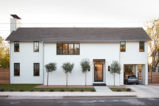 Clifford-exterior.jpg