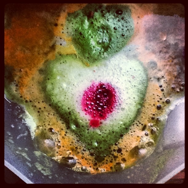 #sacredheart of #juicing the #essence of #earth #life from #inside @irenecastruita  @y_ewok @wercworldwide @isaiascrow  (at Veggielution Farmstand)