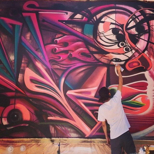 @w3rc doing his thing outside the #museumofart #cityoflascruces #livepainting #artfusion #chicanotas #cheechpeach #heartvision