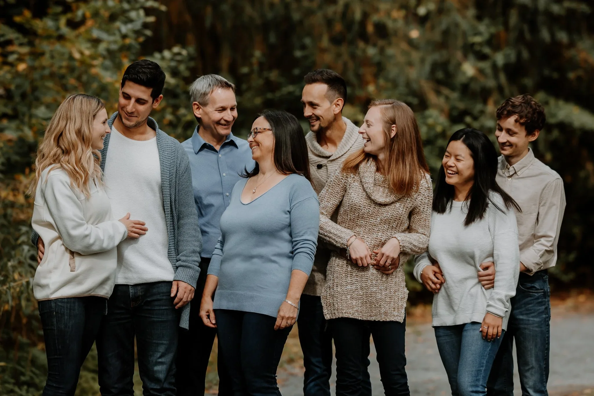 Seance-photo-famille-photographe-famille-maternite-laval-rive-nord-4.webp