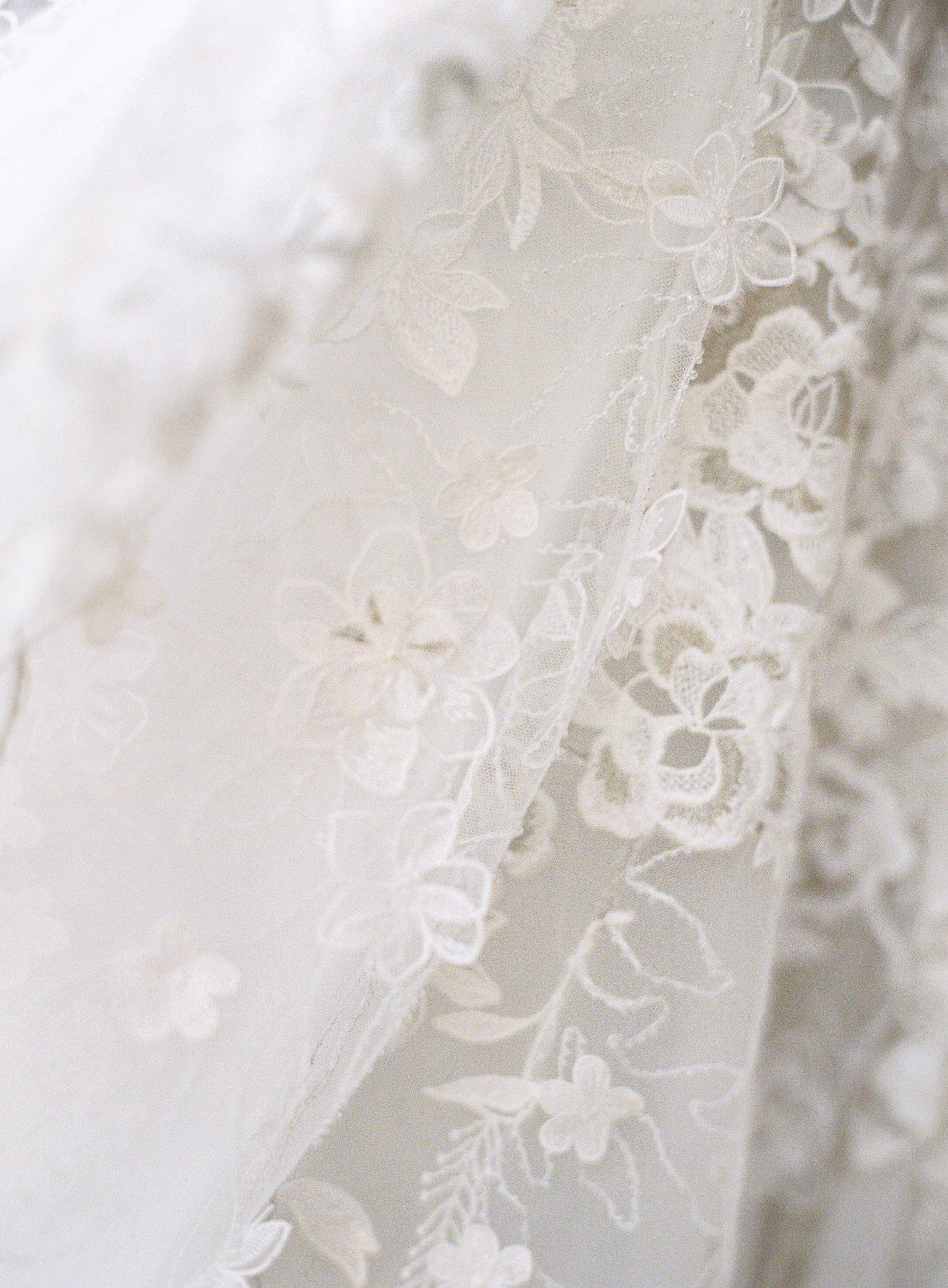 12-Bridal-Style-Details.jpg
